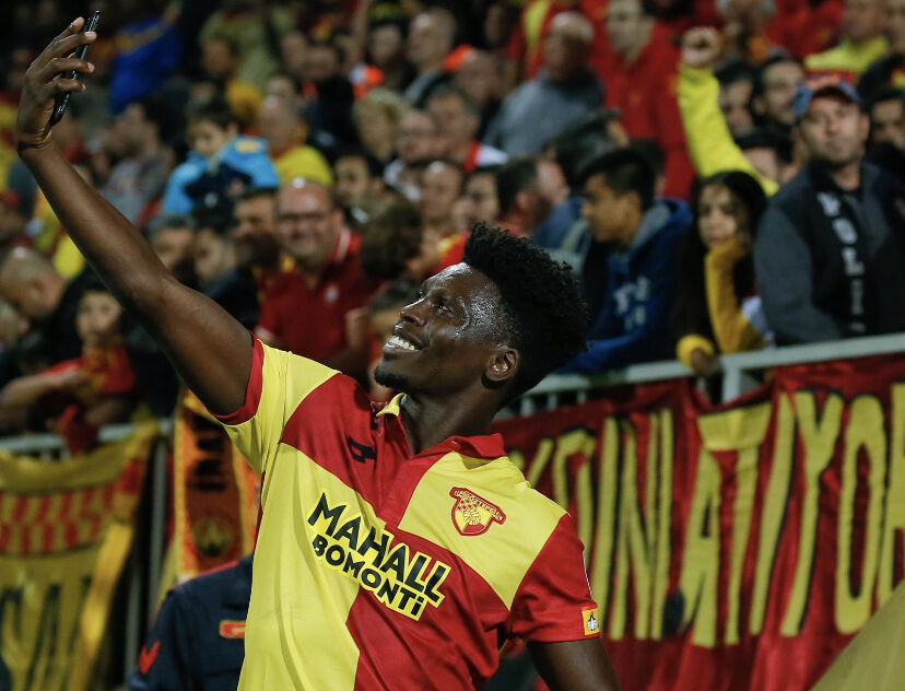 Göztepe evinde Beşiktaş’ı 3-0 mağlup etti