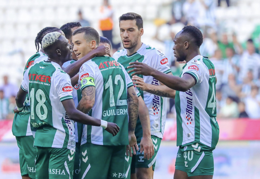 Konyaspor evinde Başakşehir