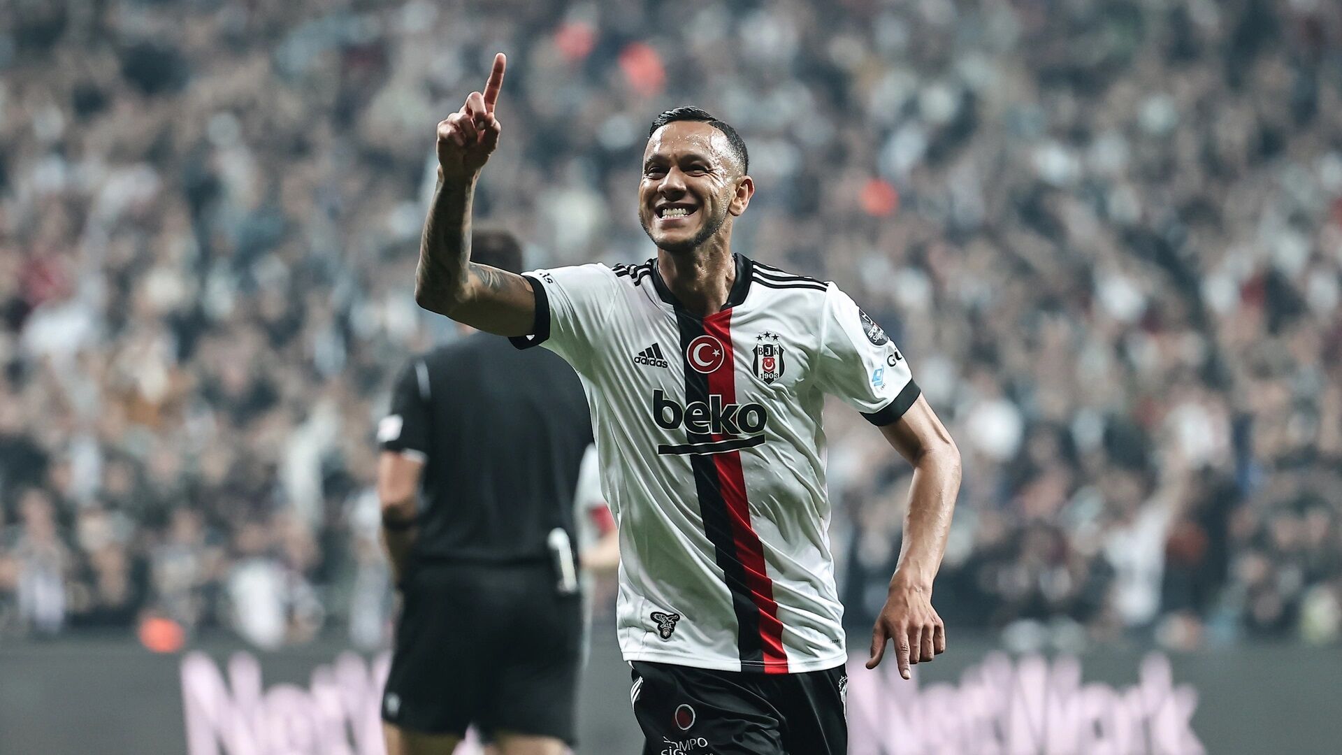 Josef De Souza1