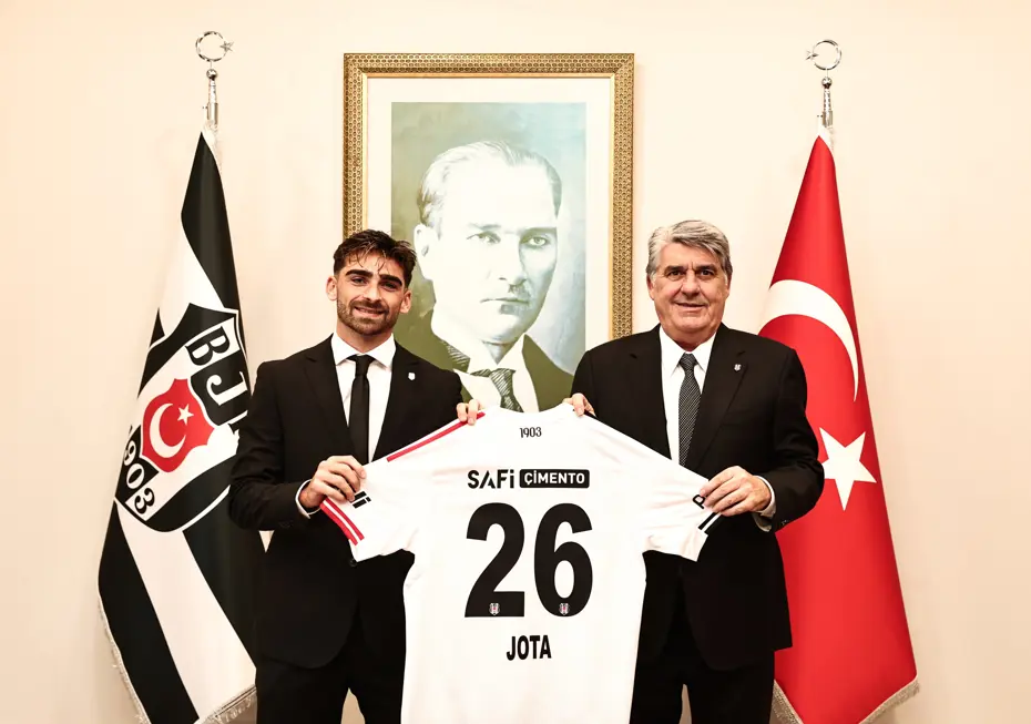 Jota Silva(5)