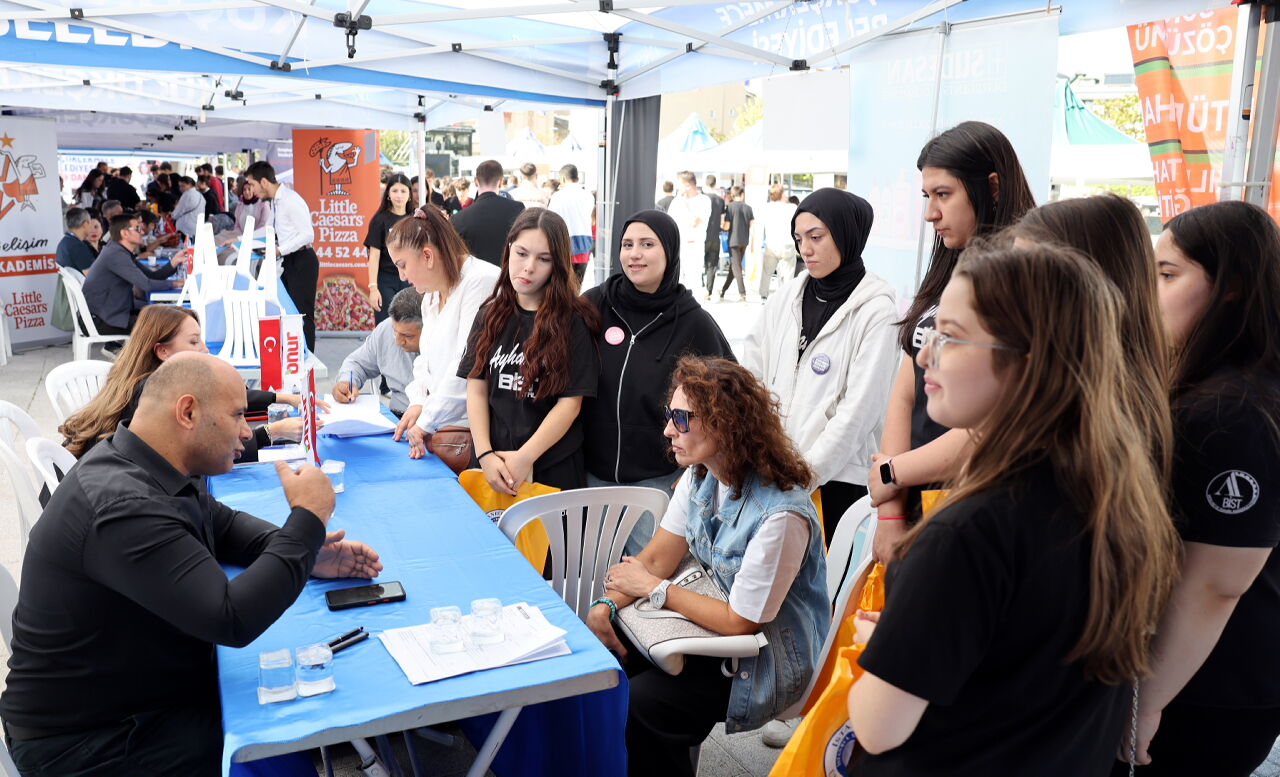 Küçükçekmece İstihdam Fuarı 3