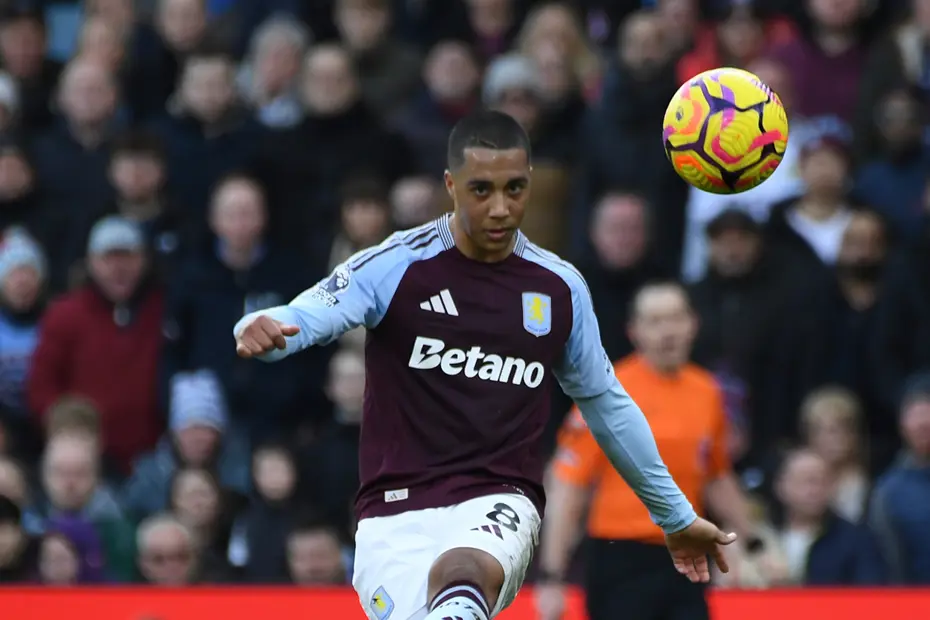 Youri Tielemans 005
