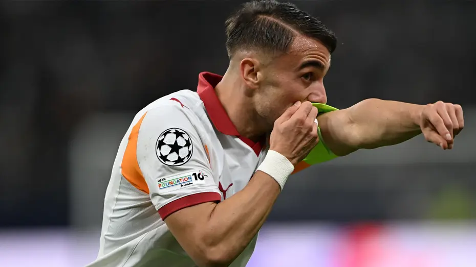 Yunus Akgün'ün gol sevincinde