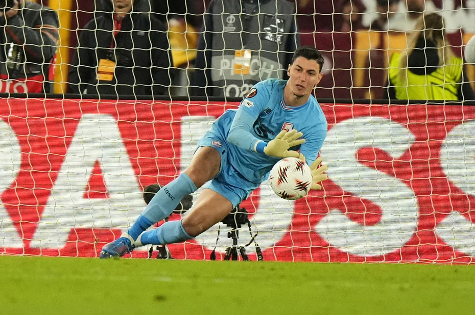 Roma-Lille maçında Berke Özer damga vurdu