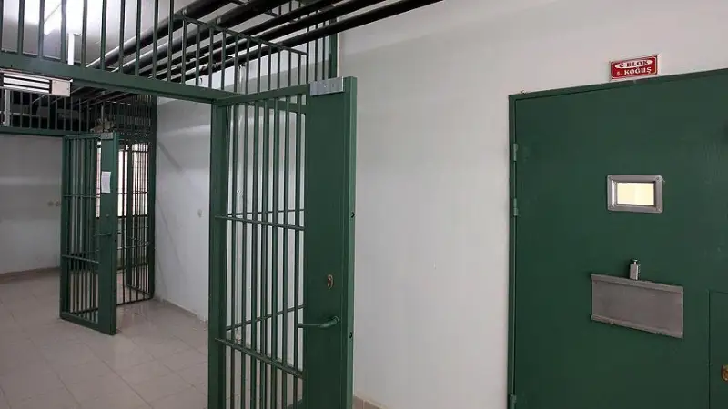 Cezaevi Hapishane Koğuş