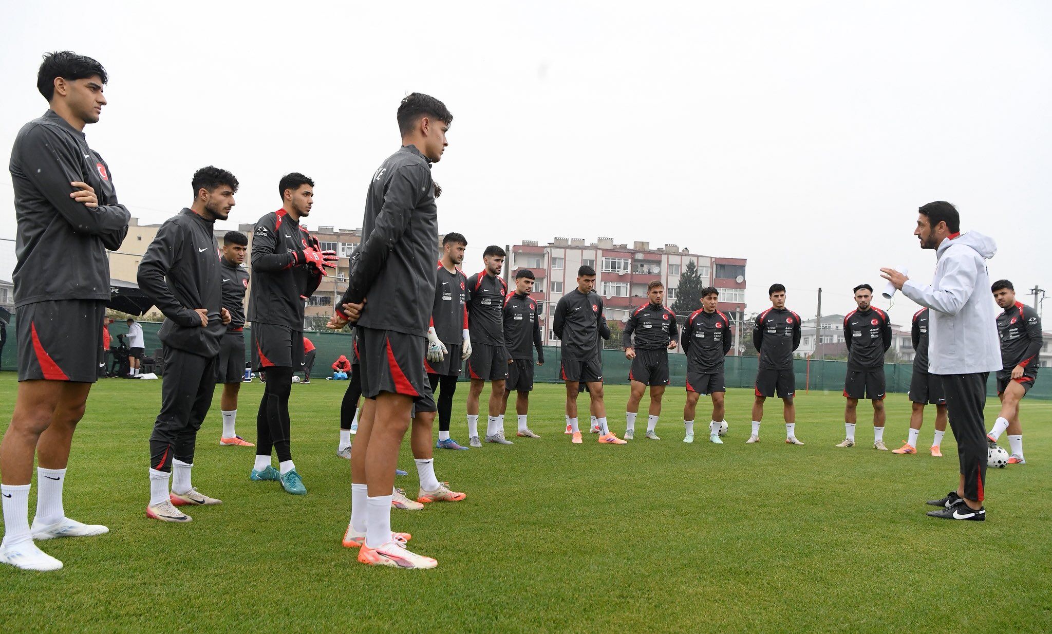 Ümit Milli Futbol Takımı, Litvanya maçının hazırlıklarını sürdürüyor