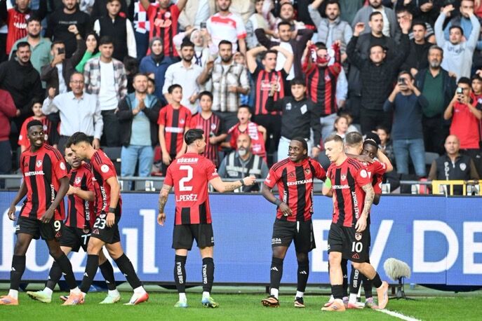 Gaziantep FK evinde Antalyaspor’u 3-2 yendi