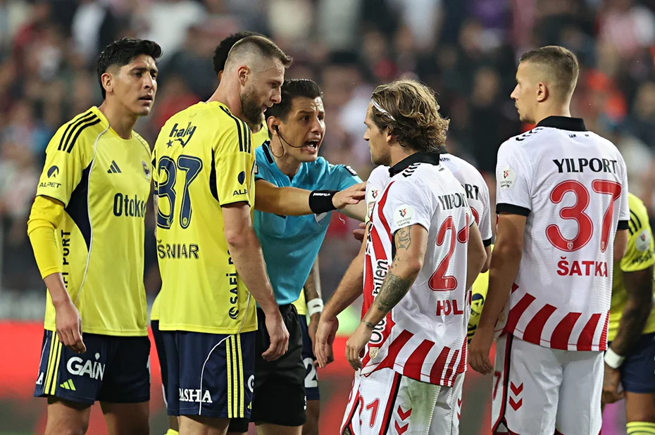 Samsunspor Fenerbahce Halil Umut Meler 001