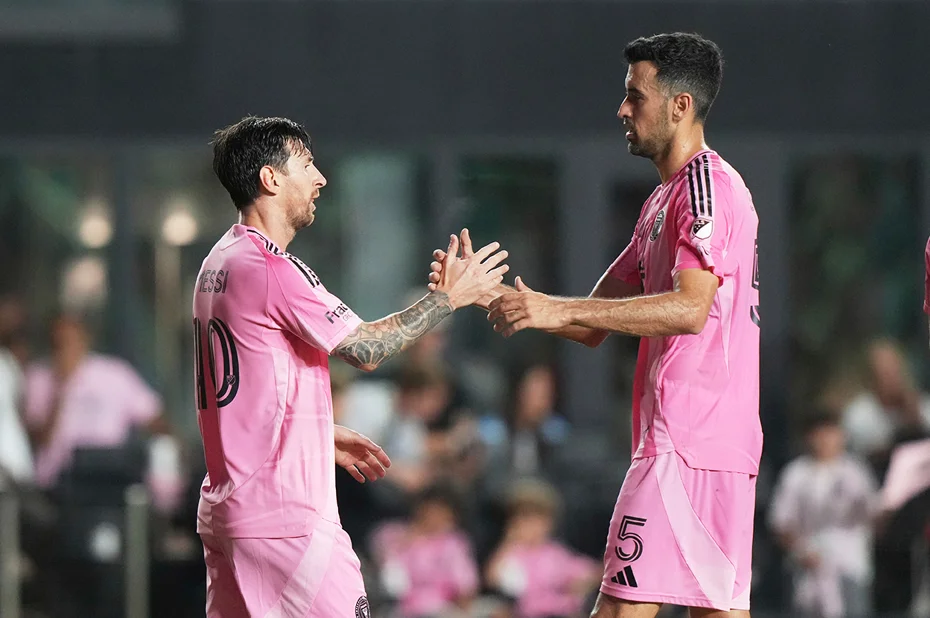 Sergio Busquets Lionel Messi