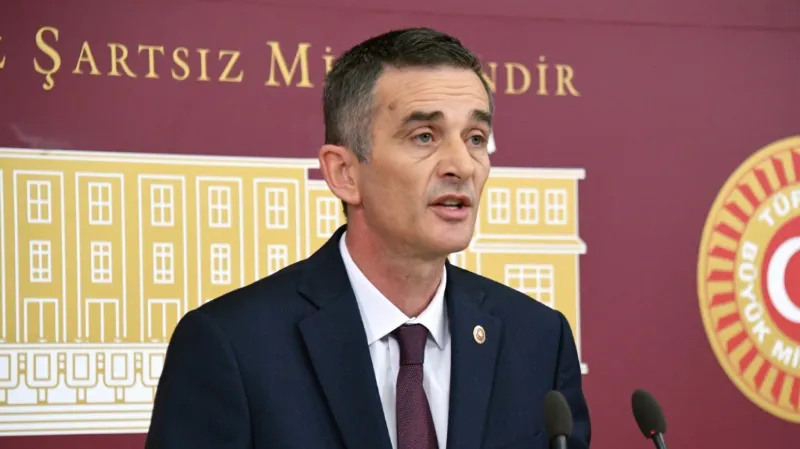 Ümit Dikbayır Hangi Parti