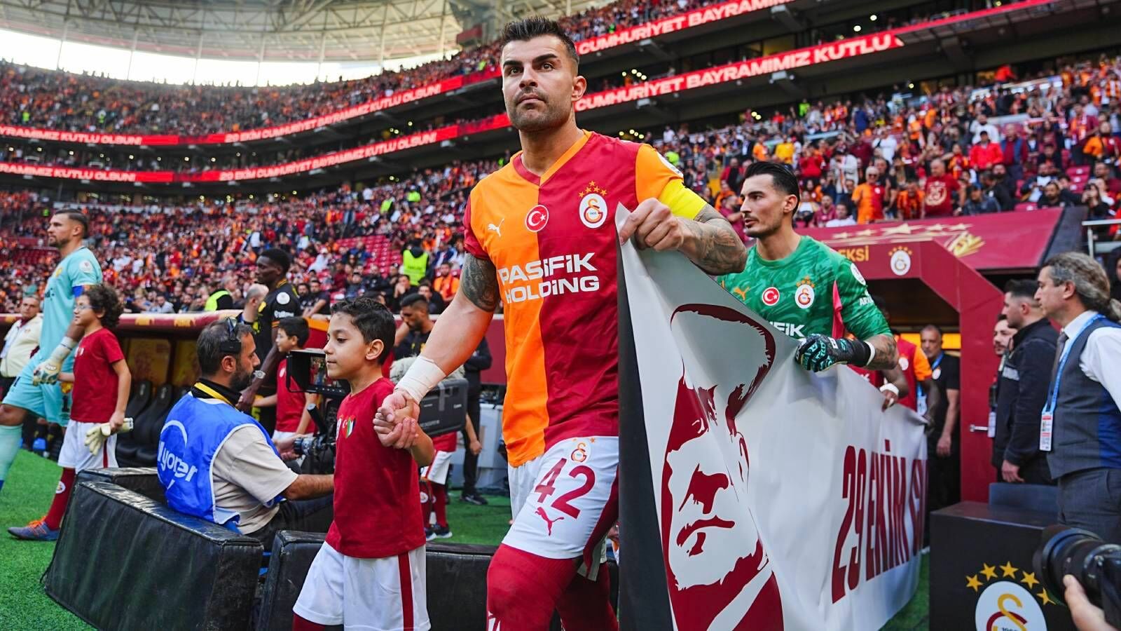 Galatasaray’da 'Abdülkerim Bardakcı' gelişmesi: Gençlerbirliği karşısında forma giymesi bekleniyor