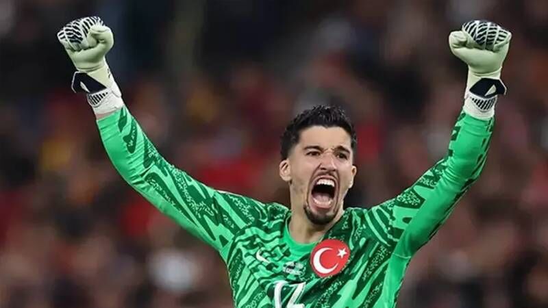 Beşiktaş, Altay Bayındır için Manchester United’a gidecek