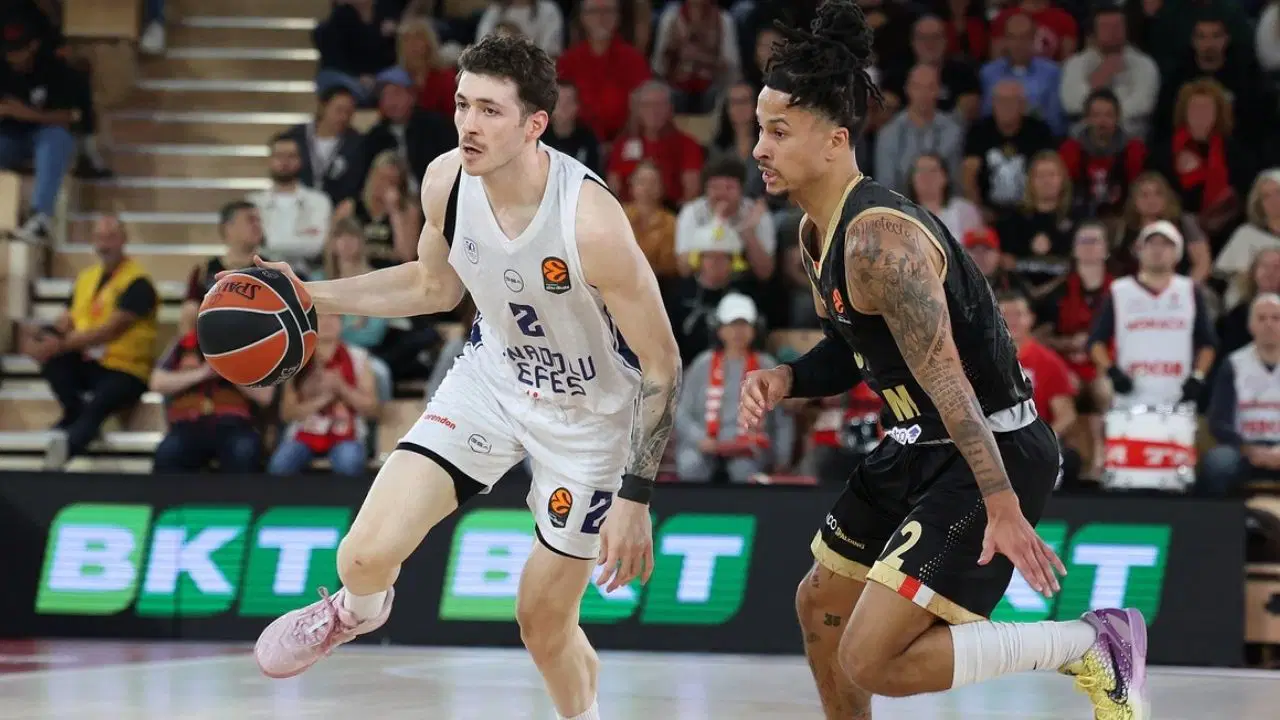 Monaco deplasmanında Anadolu Efes 8. mağlubiyetini aldı