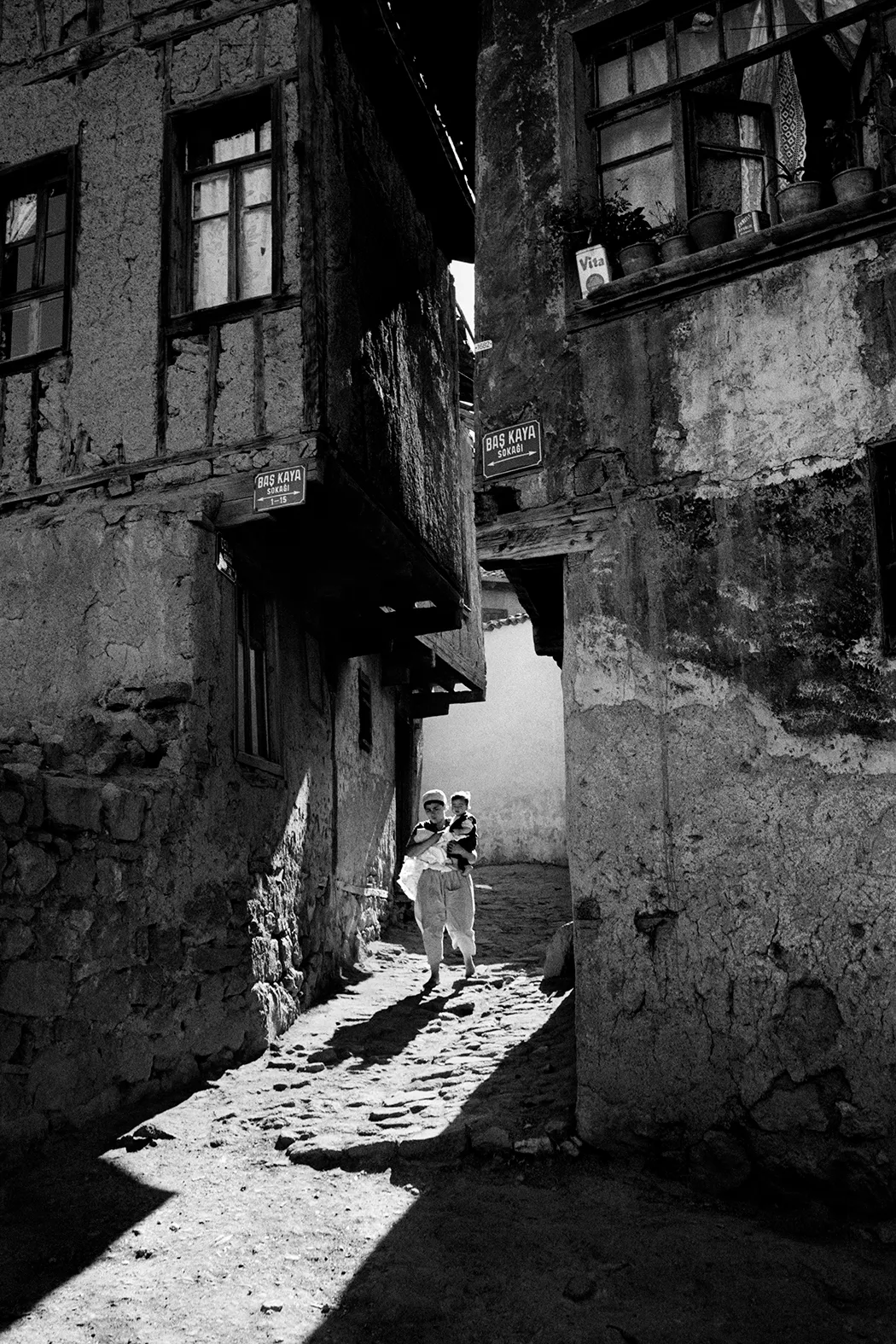 Baş Kaya Sokağı, Kaleiçi