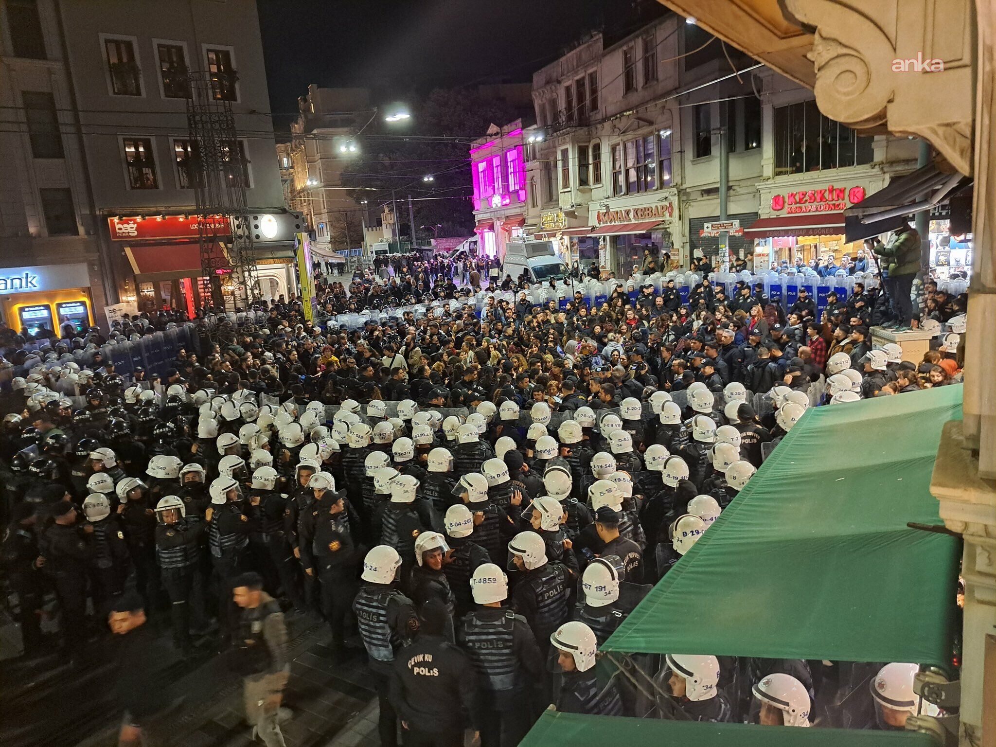 25 Kasım’da dünyada kadınlar sokaklara döküldü: Devletler şiddeti önlemeye çağrıldı