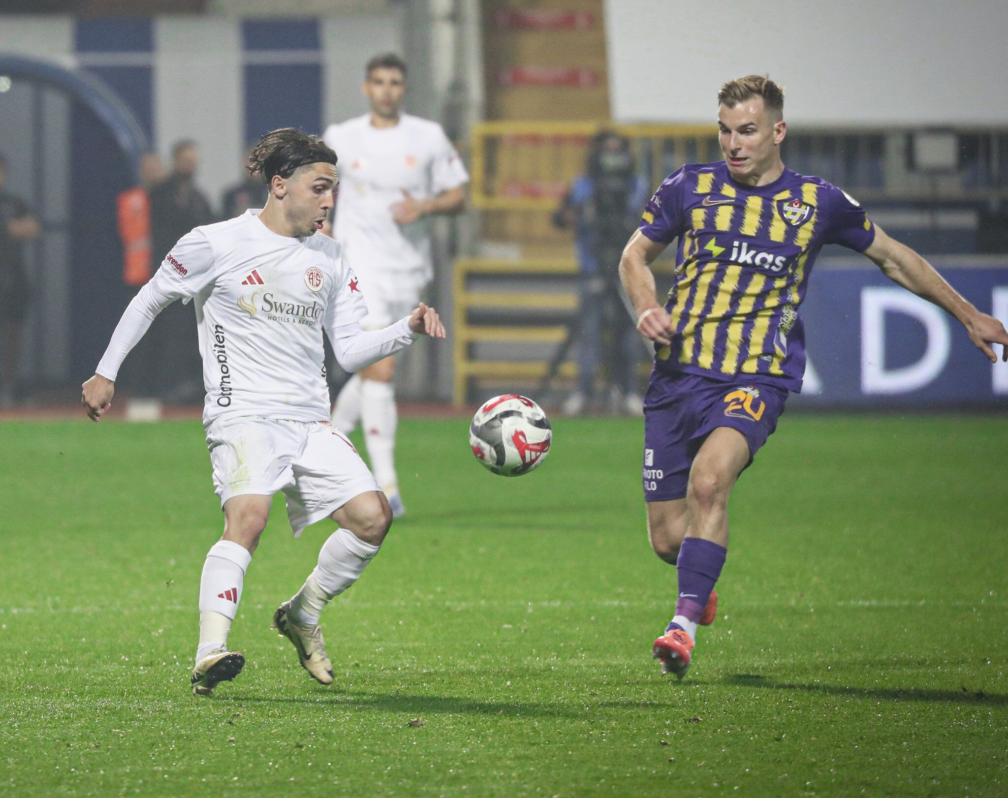 Antalyaspor, deplasmanda Eyüpspor’u 1-0 mağlup etti-1