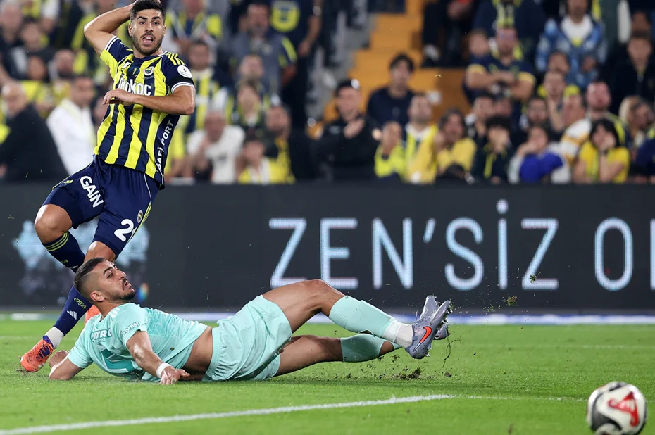 Fenerbahçe-Kayserispor maçında tartışmalı pozisyonları eski hakemler değerlendirdi-1