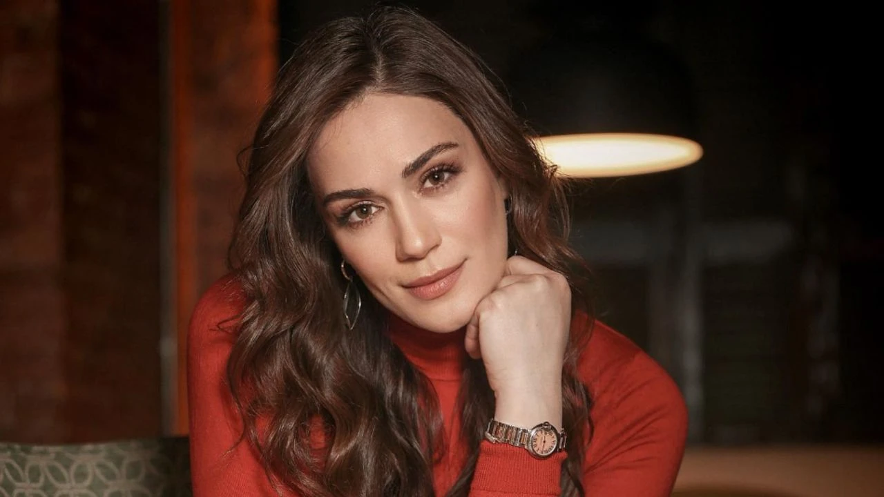 Özge Borak2