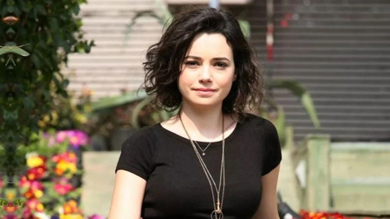 Özgü Namal3