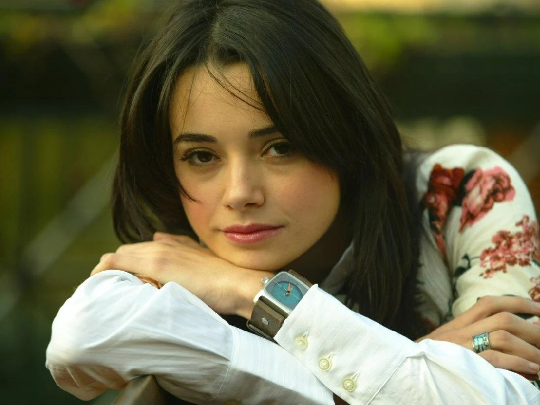Özgü Namal4