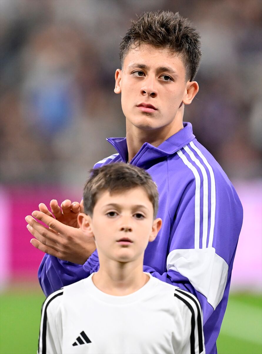 Real Madrid – Valenciaaa 20251101 39590100 39590099 Real Madrid Valencia