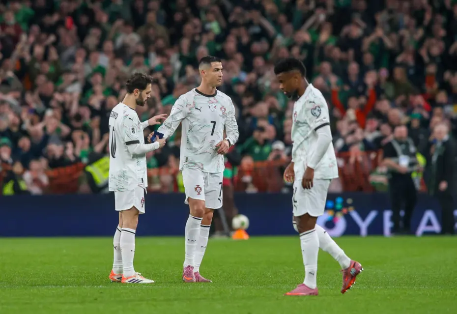 Ronaldo'nun İrlanda maçında yaşadıkları dünya gündeminde-1