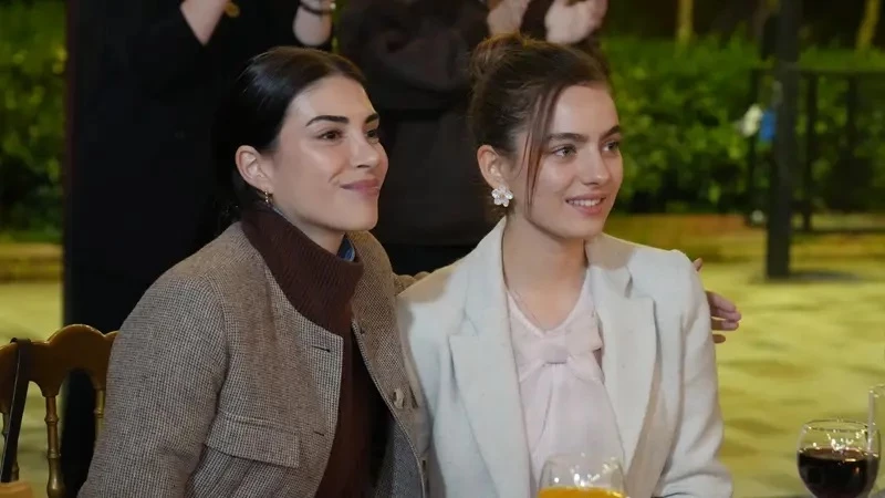 Taşacak Bu Deniz Eleni Ava Yaman Nereli