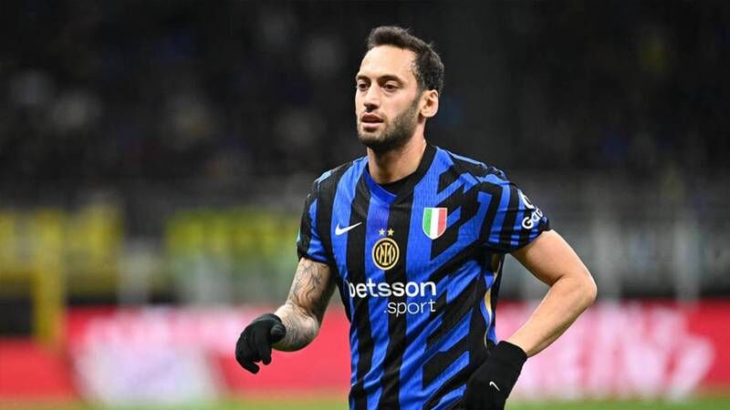 Galatasaray’dan Hakan Çalhanoğlu hamlesi: Transfer için şartlar zorlanıyor