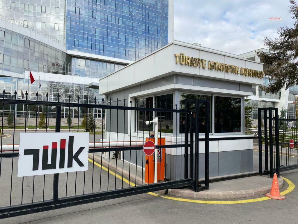 TÜİK, hizmet üretim endeksinin ekim ayında yıllık yüzde 3,4 arttığını açıkladı