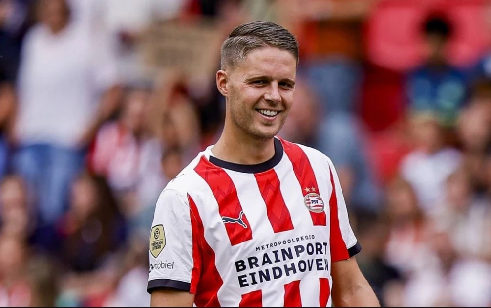 Fenerbahçe'nin istediği Joey Veerman için PSV hocasından