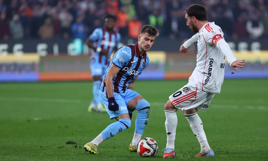 Trio ekibi Trabzonspor ve Beşiktaş maçının tartışmalı pozisyonlarını analiz etti