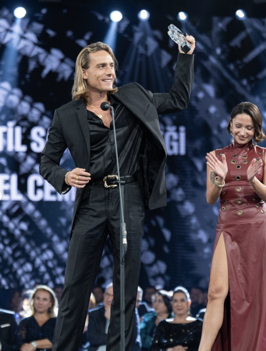 GQ Men of the Year 2025 töreninde hangi isimler ödül aldı ve gecenin öne çıkan anları nelerdi?