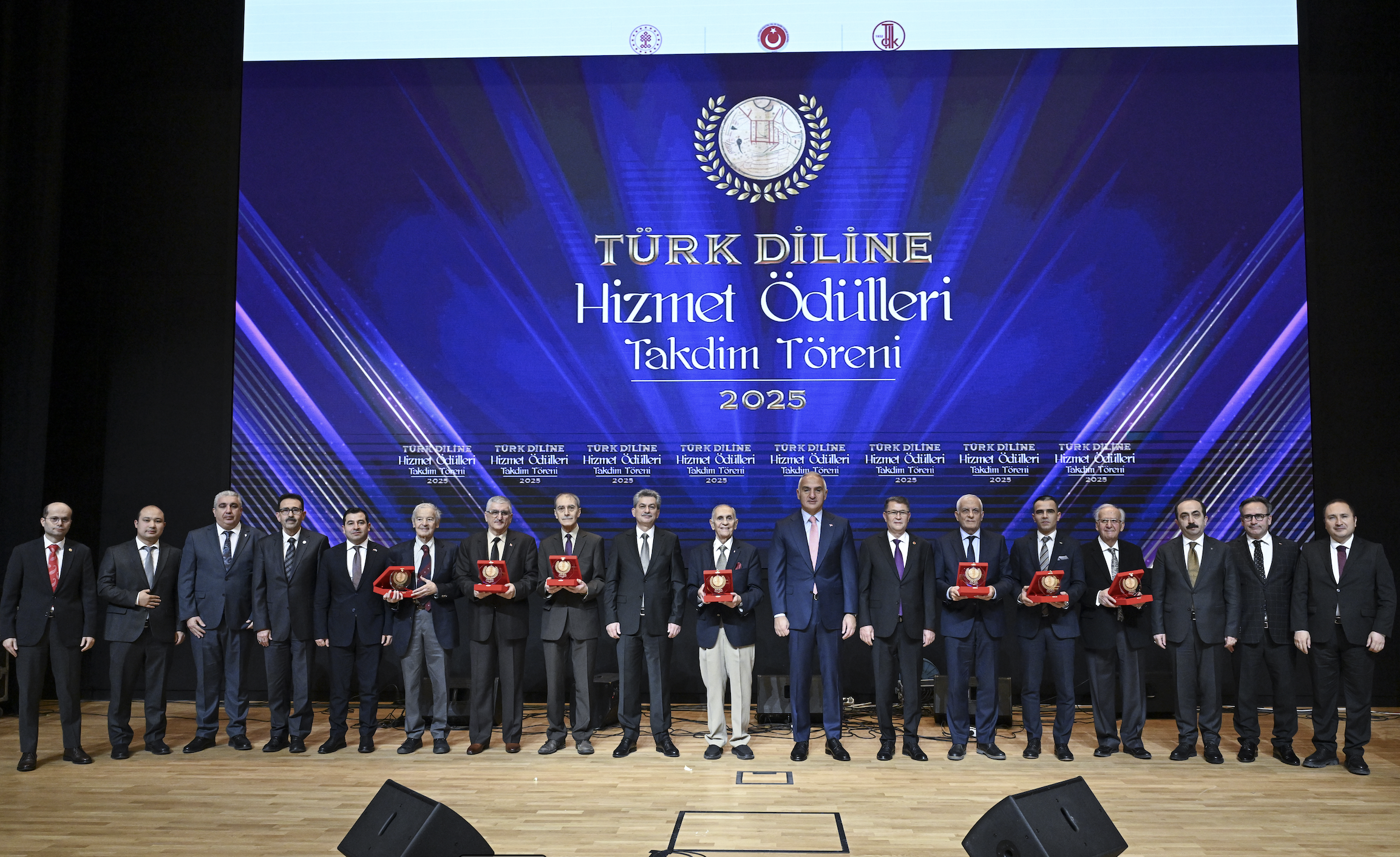 2025 Türk Diline Hizmet Ödülü - Şener Mete