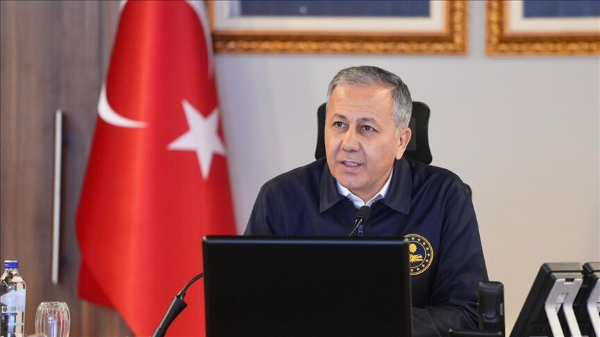 Bakan Yerlikaya 81 il valisiyle yeni yıl önlemleri gündemiyle bir araya geldi