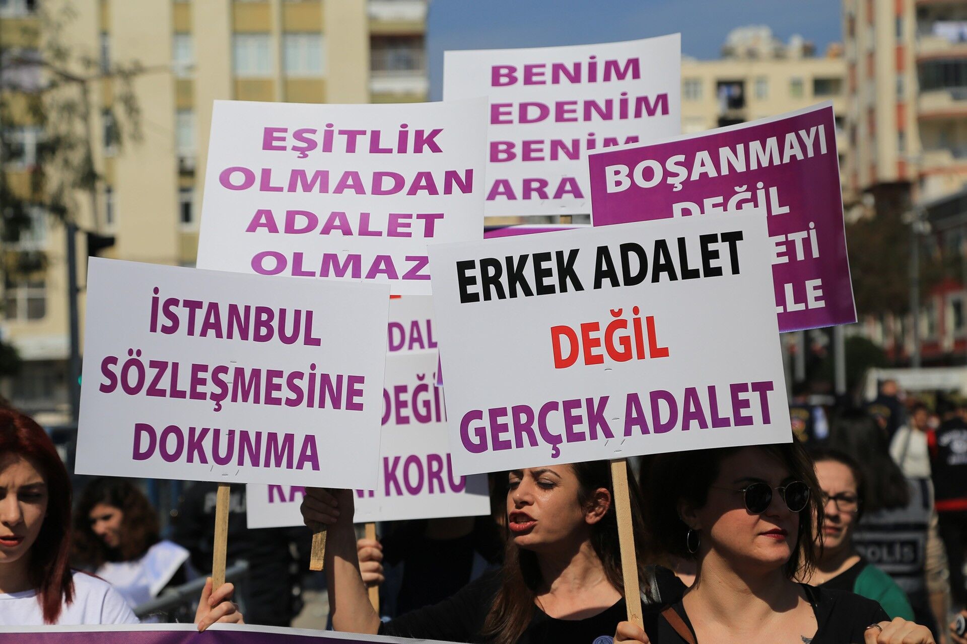 TKDF'dan kasım ayı kadına şiddet bilançosu: 32 kadın öldürüldü