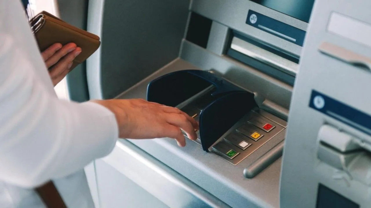 Para transferlerinde yeni dönem bugün başladı: Kartını takan bu uyarıyı görecek