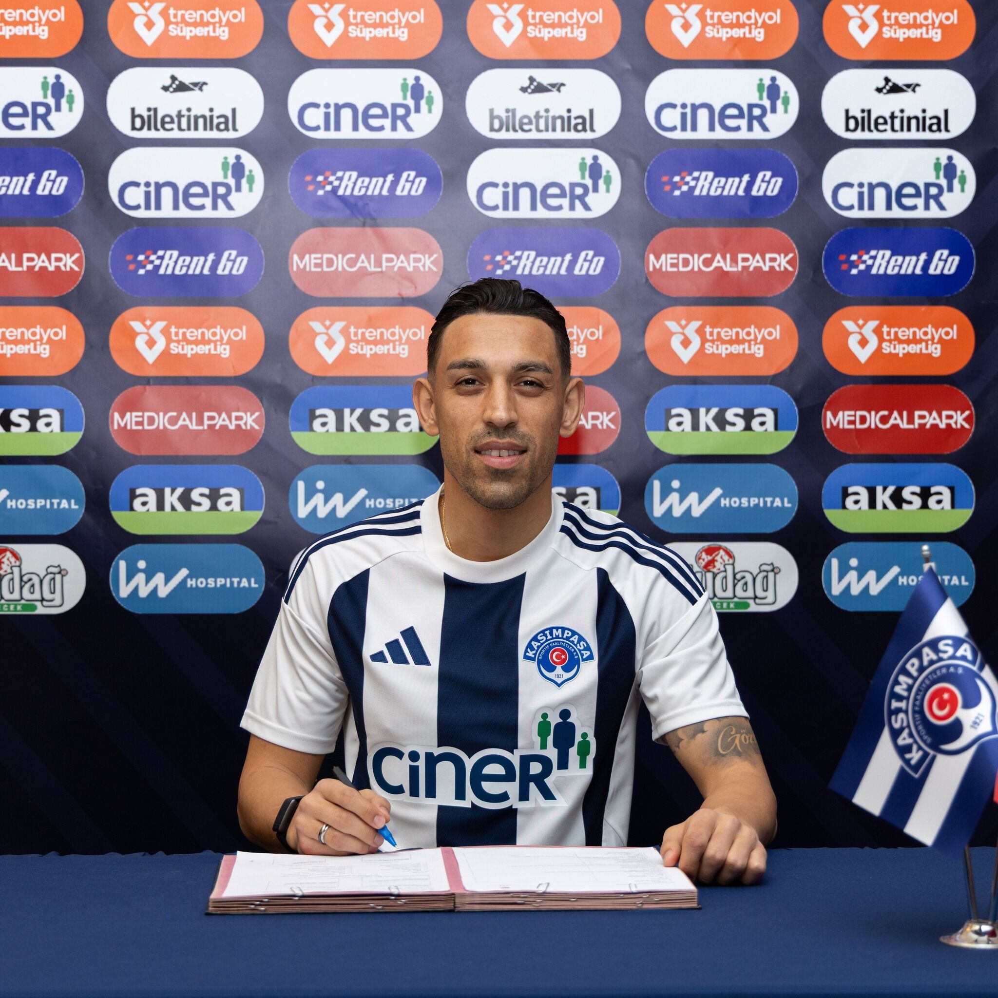 Irfan Can Kahveci Kasımpaşa