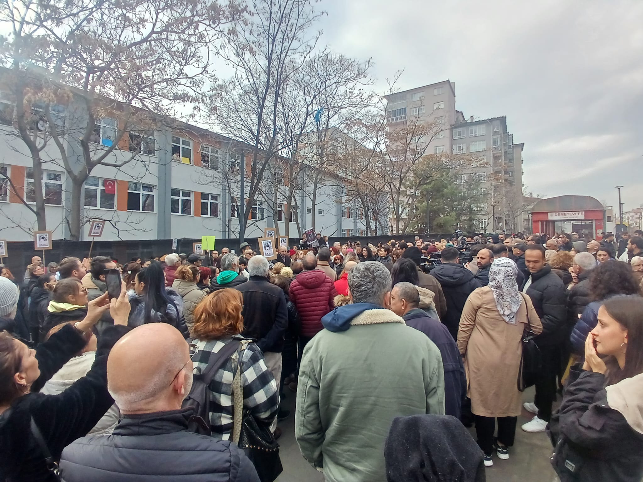 Matmazel Ölüm Protesto1