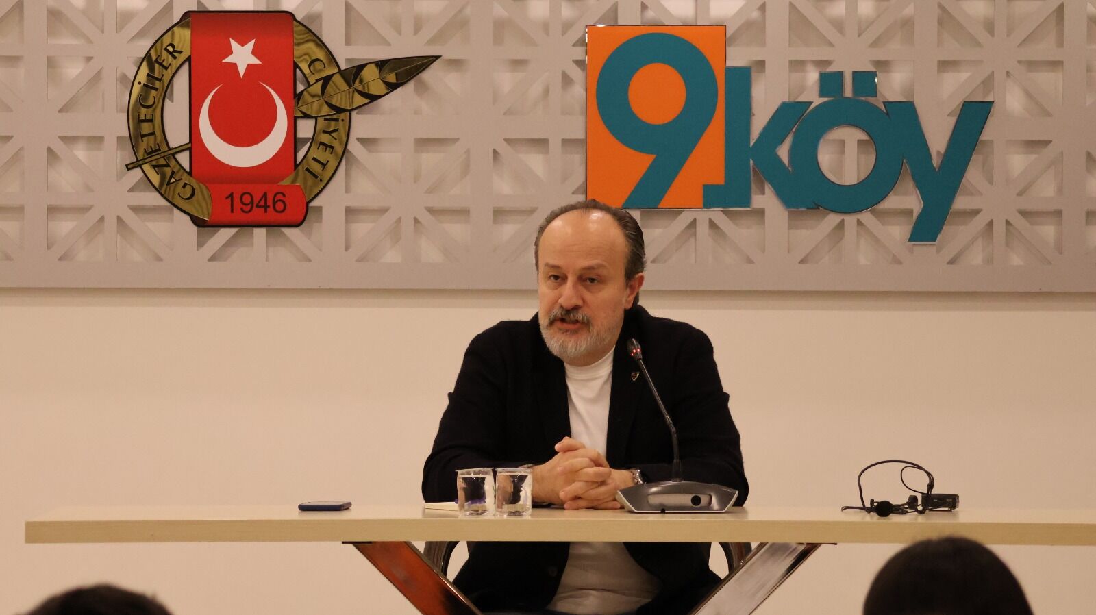 Ünsal Ünlü