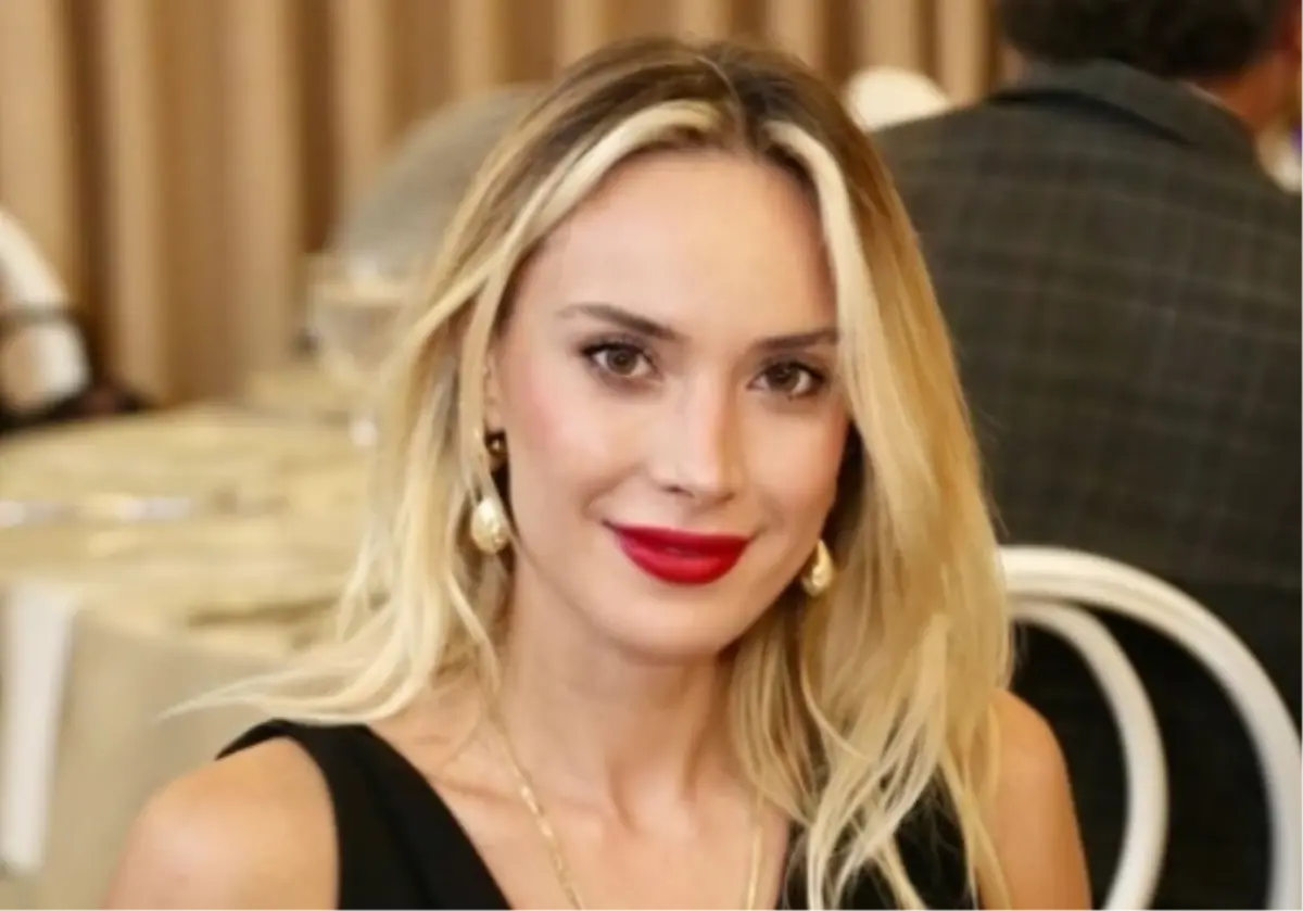 Voleybolcu Derya Çayırgan Kimdir