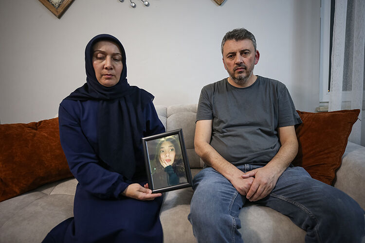 Zeynep Naz Sarıkaya Aile