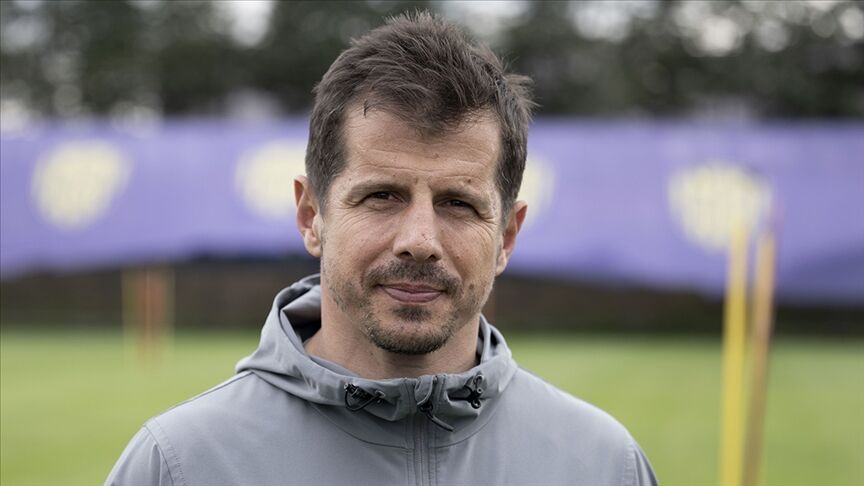 Emre Belözoğlu: 