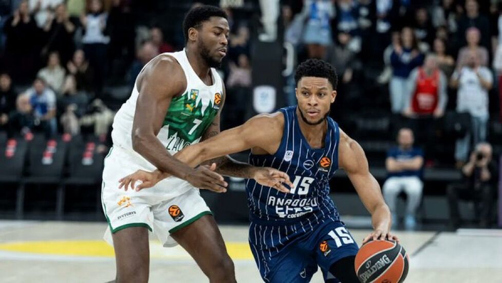 Anadolu Efes, Zalgiris Kaunas’ı evinde 92-82 mağlup etti