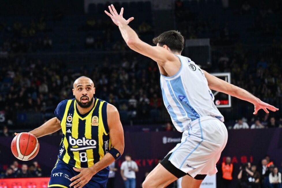 Türkiye Kupası’nda Türk Telekom’u 86-78 yenen Fenerbahçe Beko, Beşiktaş GAİN’in finaldeki rakibi oldu