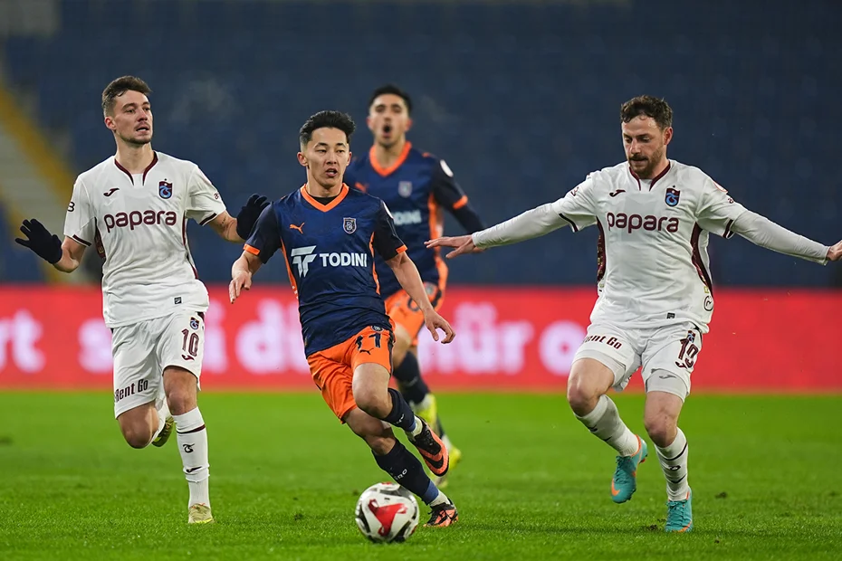 Trabzonspor çeyrek finalde: Fatih Tekke Başakşehir maçı sonrası konuştu