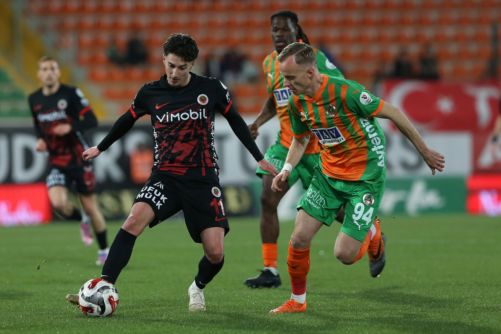 Gençlerbirliği, deplasmanda Alanyaspor ile golsüz berabere kaldı