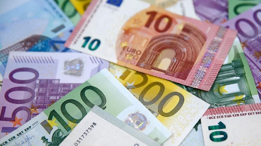Euro:dolar Paritesinde Düşüş Euro Son 7 Ayın En Düşük Seviyesine Geriledi