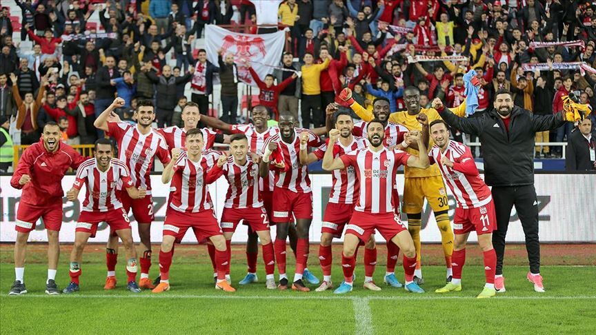 Sivasspor’dan sezonun ilk serisi: Üst üste 3’te 3 yaptı
