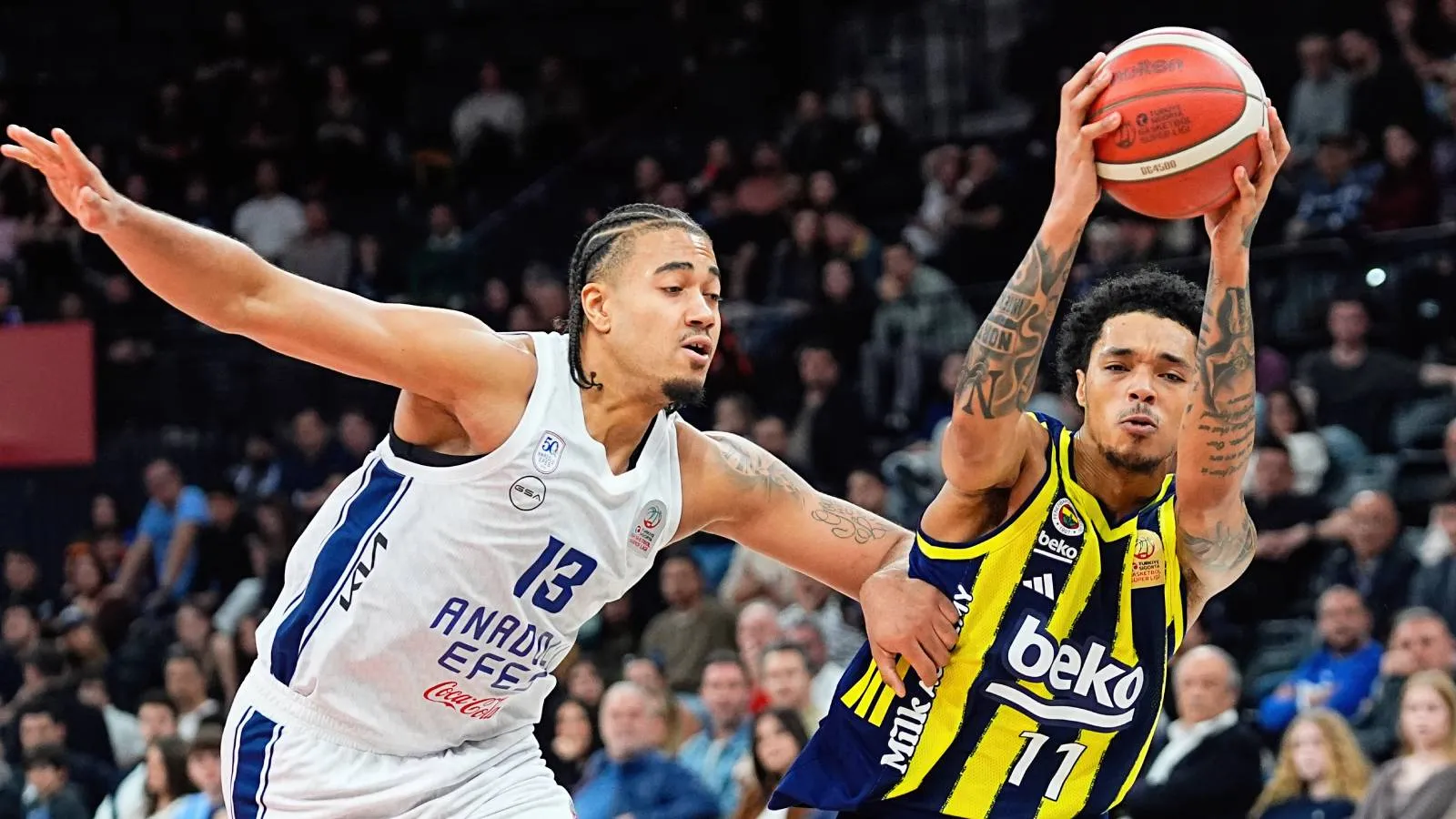 Fenerbahçe Beko, deplasmanda Anadolu Efes’i 89-73 mağlup etti