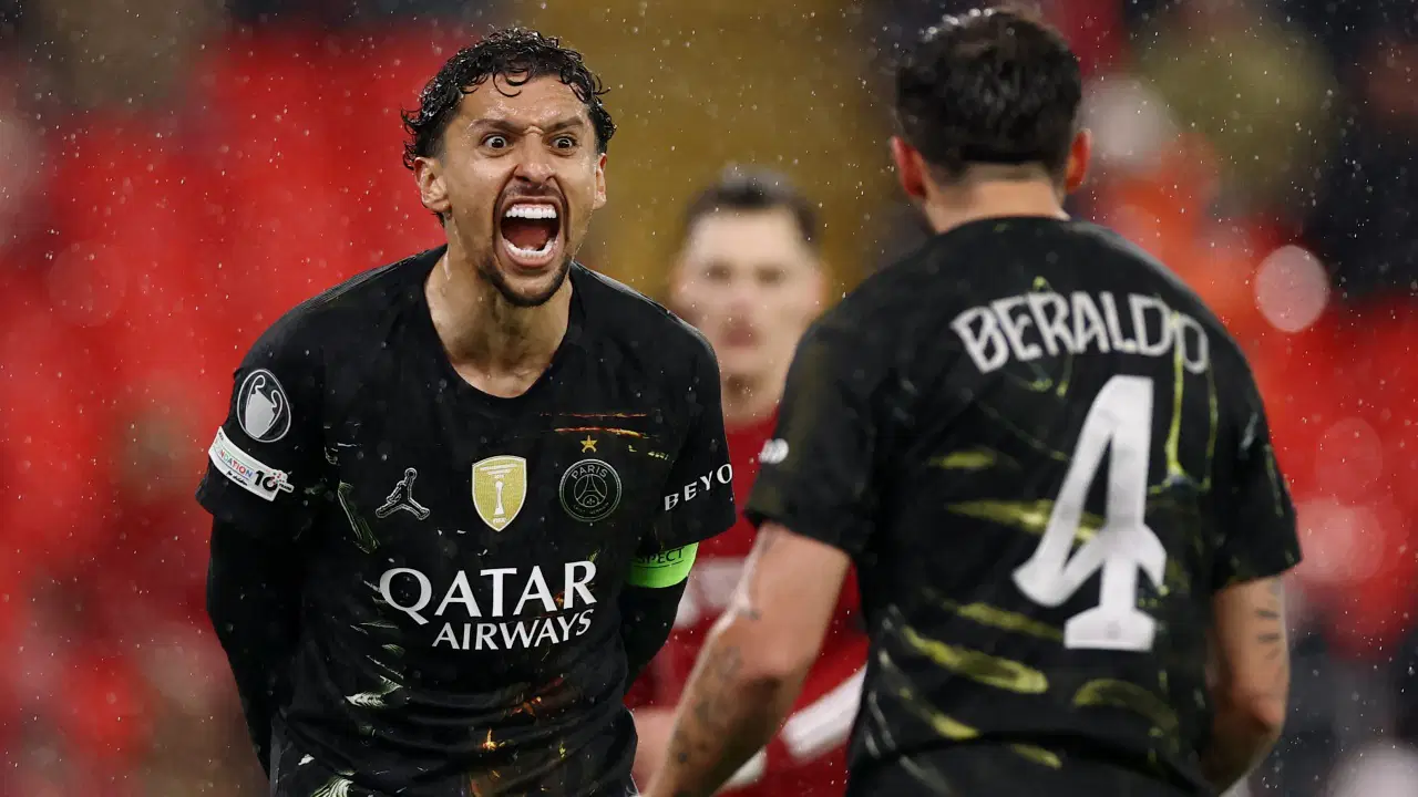 PSG, Anfield’da Liverpool’u 2-0 mağlup ederek Şampiyonlar Ligi’nde yarı finale yükseldi